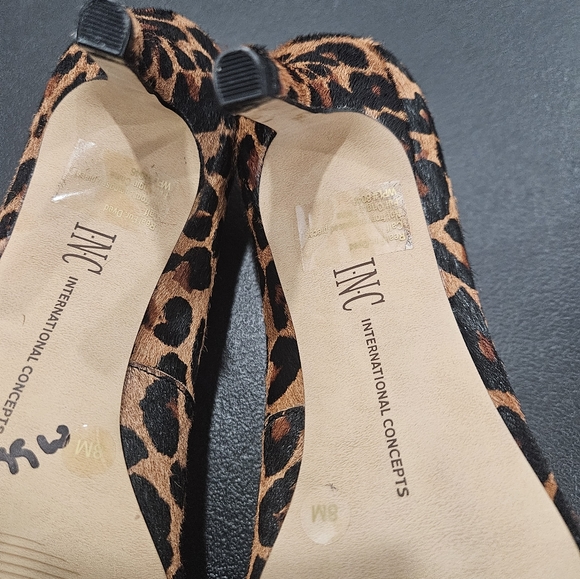 Shoes - Picture 4 of 4